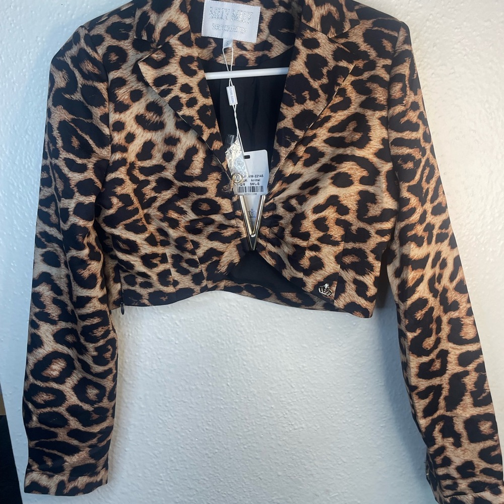 Stylish Leopard Print Cropped Blazer